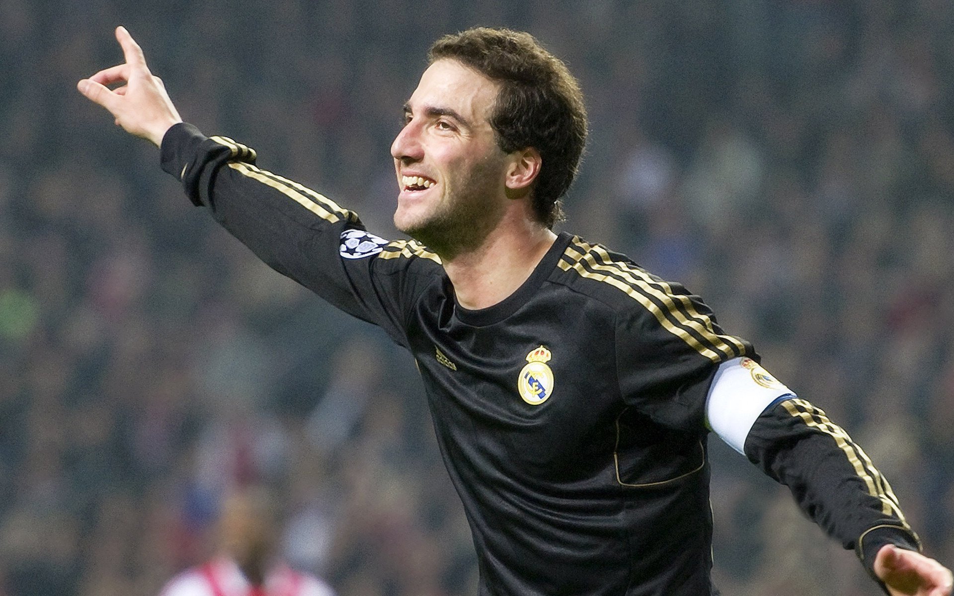 阿拉维斯客场惊险过关,成功逆转比分夺胜,阿拉维斯主力阵容